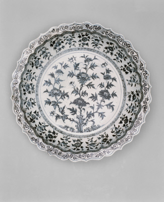 图片[2]-Blue and white strange stone peony pattern diamond plate-China Archive